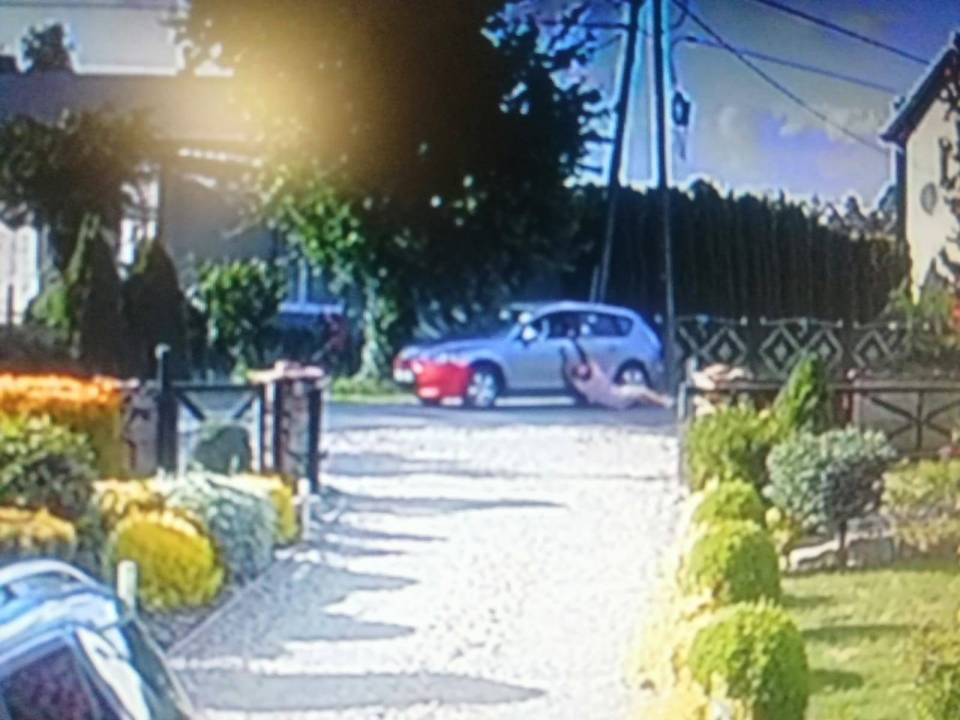 Koszmar w Gomulinie: Ciągnęli mężczyznę za autem przez 1,5 kilometra?! "Ten przeciągnięty leży w szpitalu w ciężkim stanie" [Aktualizacja]