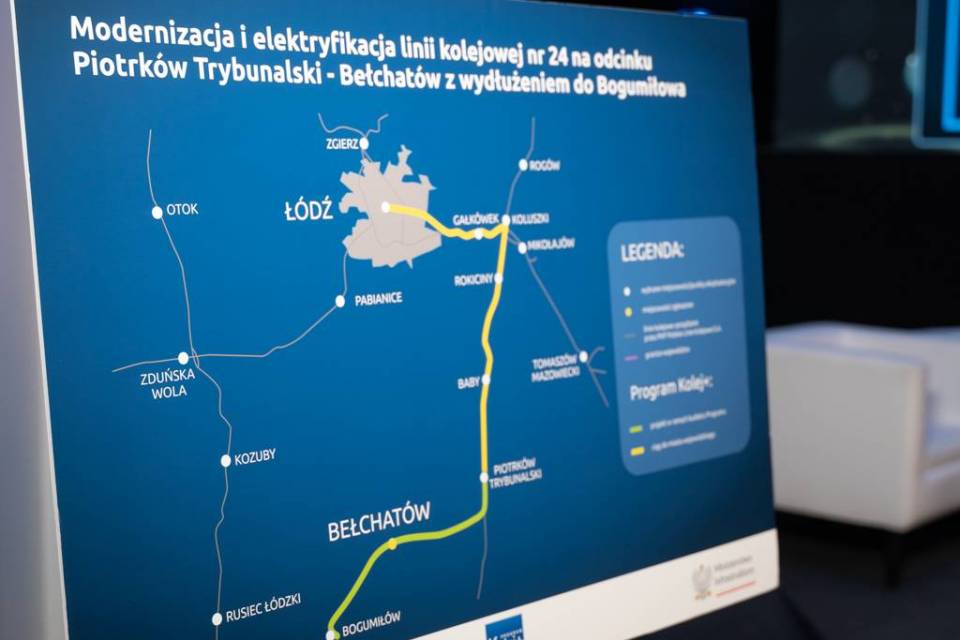 Kolej wraca do Bełchatowa! Podpisano umowę na odbudowę linii nr 24 Piotrków - Bełchatów. Kiedy skorzystamy z pociągów?