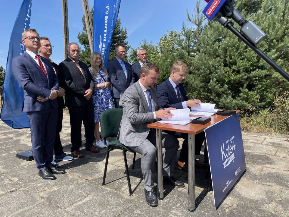 W 20 minut do Piotrkowa i 1,5 godziny do Łodzi. Tak będziemy podróżować pociągami z Bełchatowa. Dziś ważny krok dla inwestycji